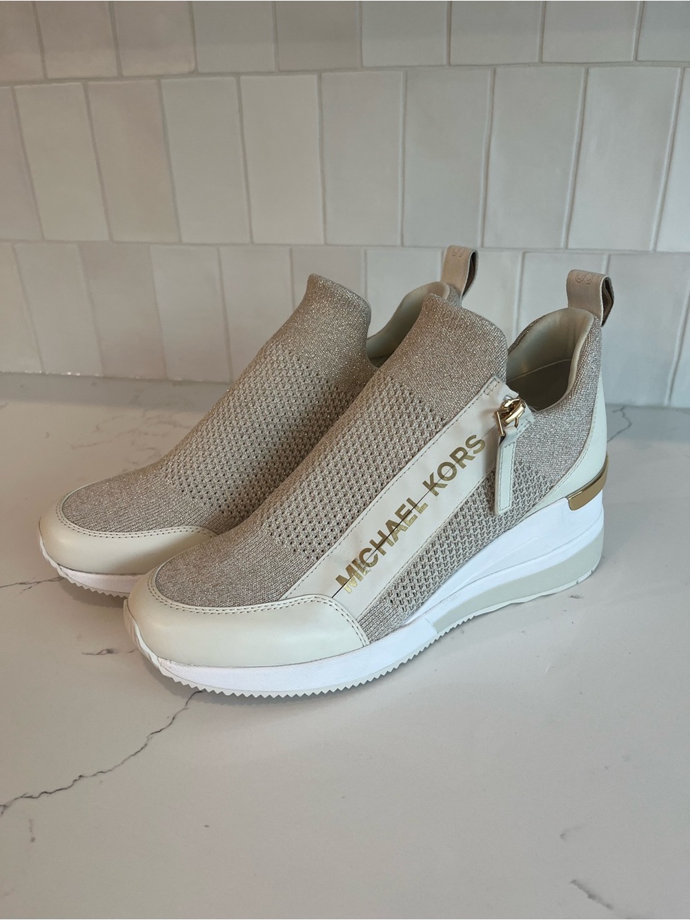 MICHAEL KORS Women's Champagne Willis Wedge Trainer Sneakers